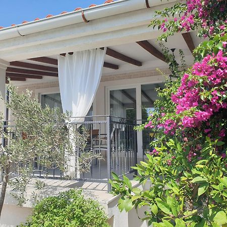 Villa Bella Banjol エクステリア 写真